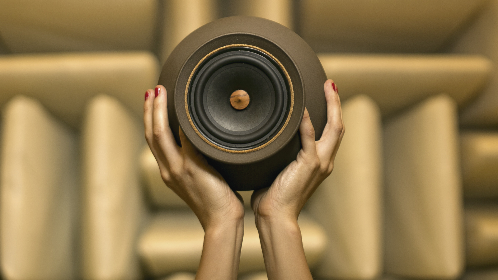 'manopili' by Romina Sandrock